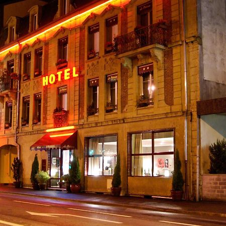 Hotel Le Pelican Charleville-Mézières Exterior foto